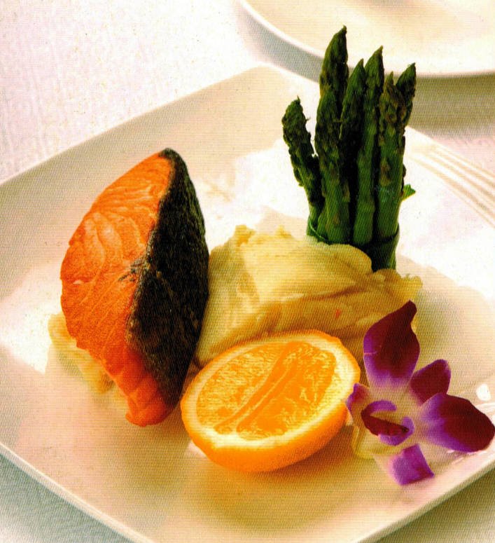 Pan-Seared Salmon with Asparagus and Mashed Potatoes